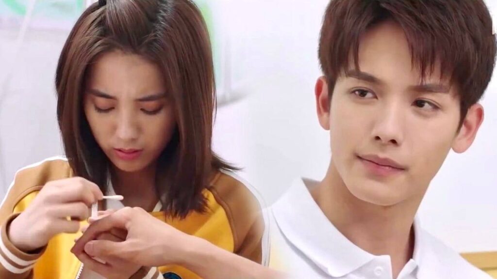 اهتمي بي بدلا عن الجرح و اجعلي قلبك ينبض لـي  ( رومانسيتي الاولى )