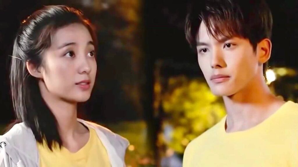 يعتقد بانها الفتاة التي كان يحبها ( رومانسيتـي الاولـى)