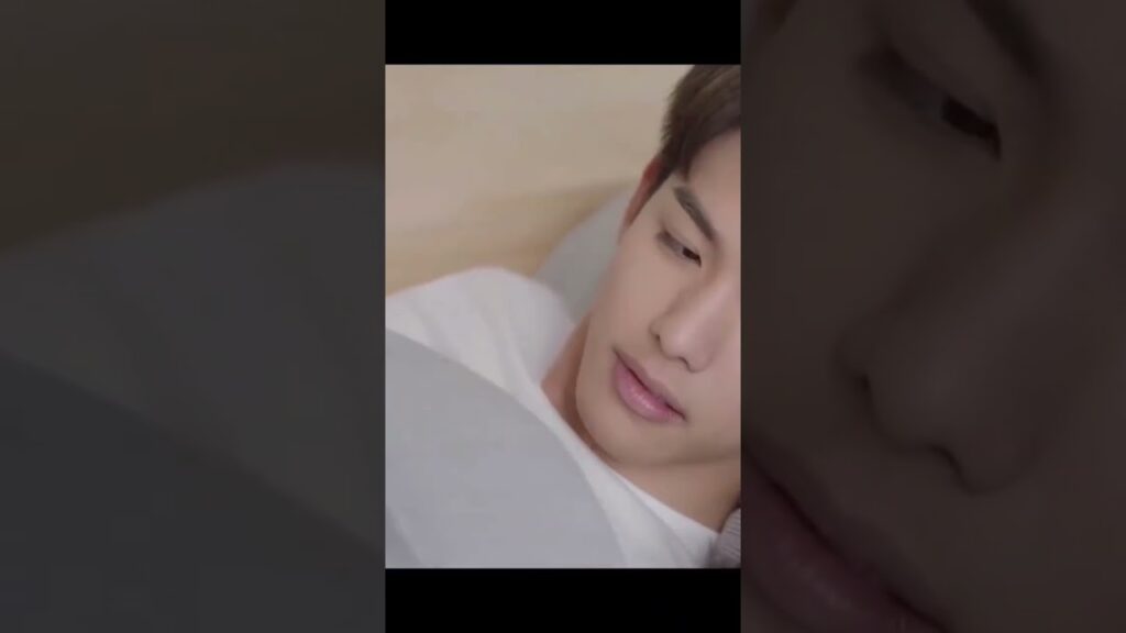 هل حقاَ قضيت الليلة معها وهي بين ذراعي#firstromance #wanpeng #yoyoarabic #rileywang #王以綸 #shorts #初恋