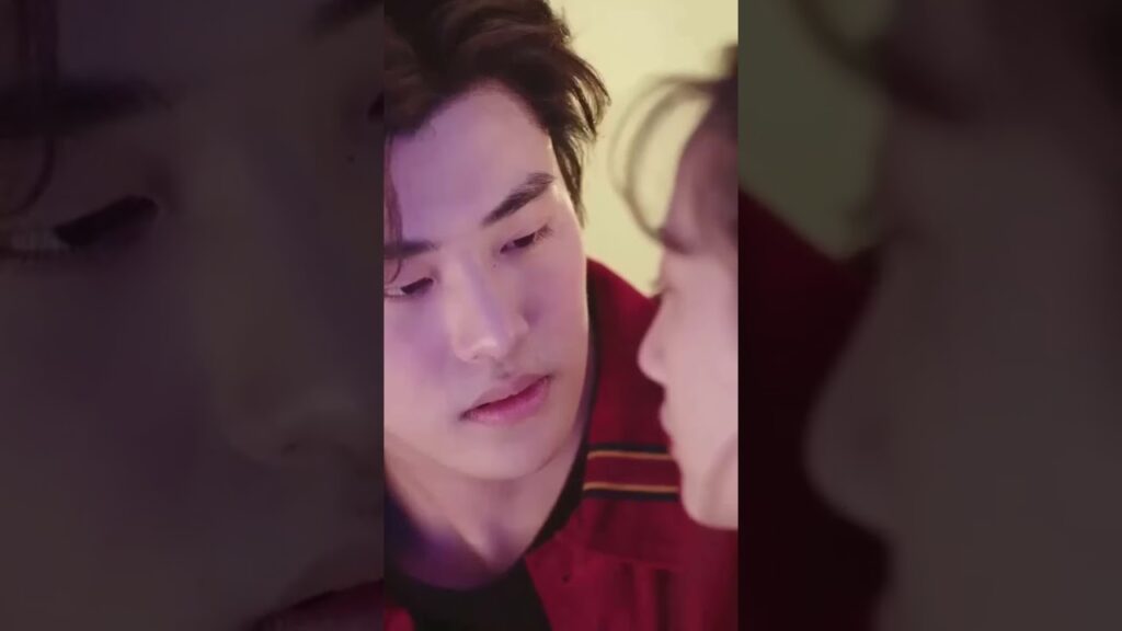 عيونه كيف ينظر لها بكل حب ❤️🥲 دراما على وشك الشهرة #yoyoarabic #almostfamous #jiayi