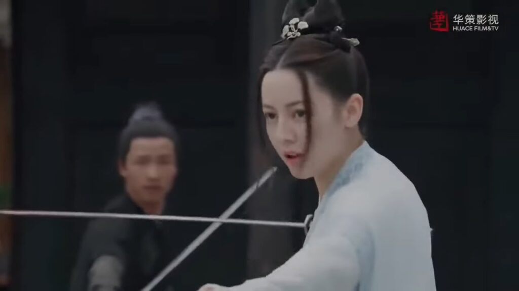 تخدعُ الجميع بأنها ستقتُل مُعاونها لكنها قلبت الحرب عليهم.. ! مشهد من مسلسل"القصيدة الطويلة"