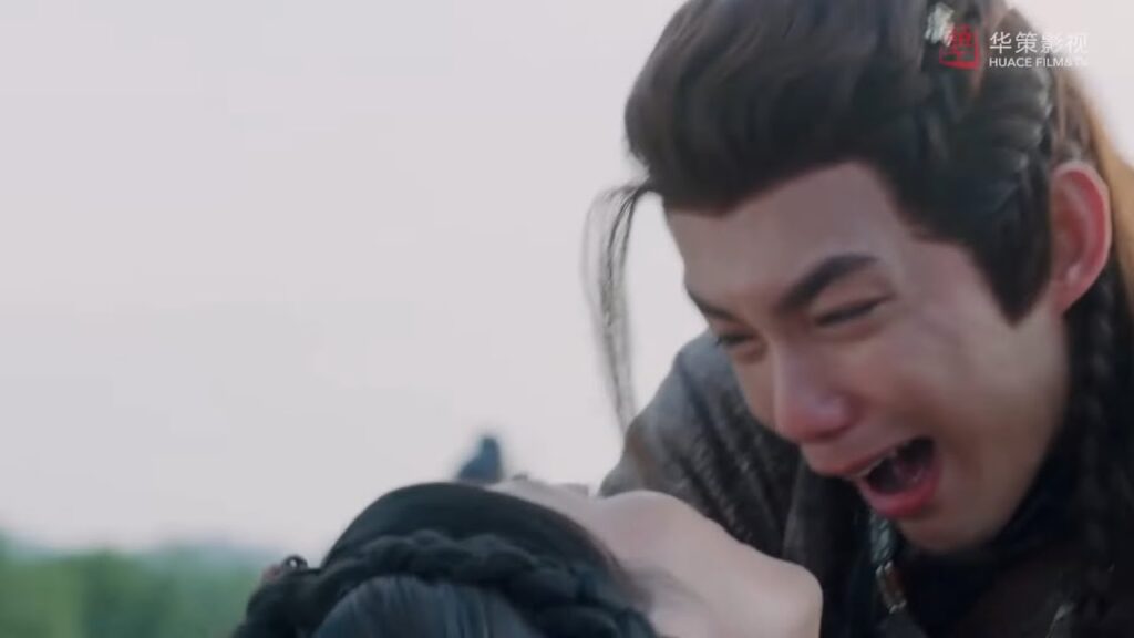 أخيه يقتل والدتهُ فيذهب لقتلهُ لكن لا يعرف أنها مكيدة لأسقاطه مشهد من مسلسل "القصيدة الطويلة" مترجم