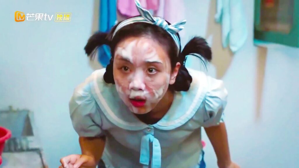 يشوفها ابن الجيران يلي يحبها بدون مكياج  و يتجمد من الصدمة