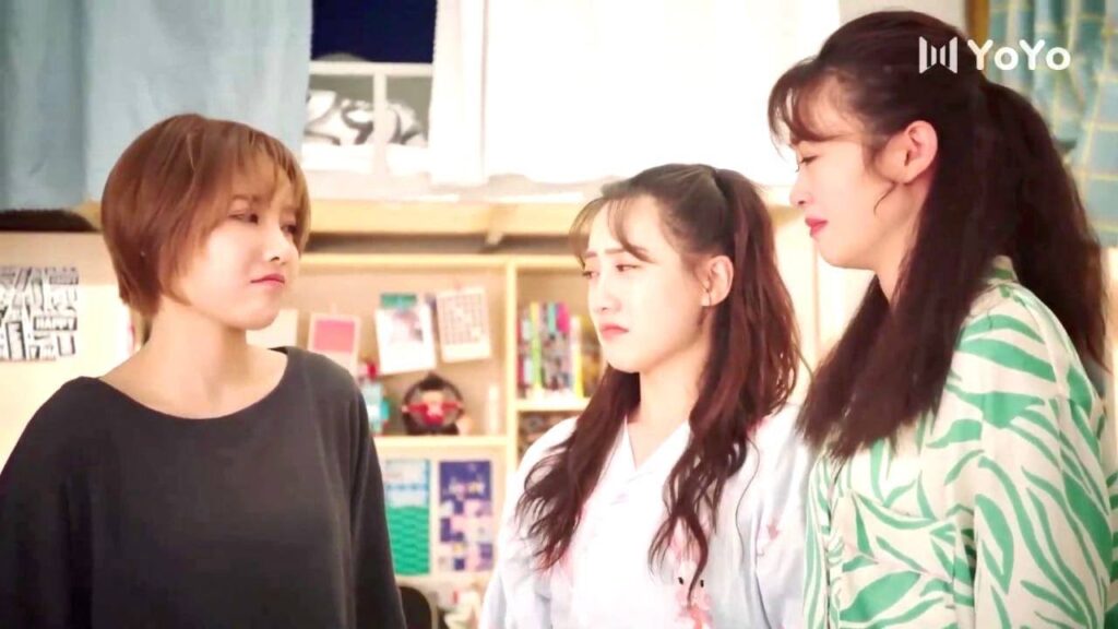 تغادر صديقتهم دون ان تراهم وتترك خلفها رسالة وداع ( على وشك الشهرة )