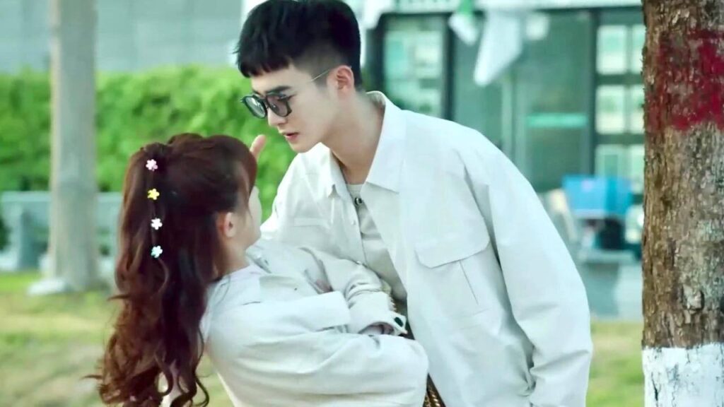 مهما قمت بابعادي عنك سوف ابتعد مسافة ألـف سنتمـتر فقـط 🥺💜 ( الحب الصامت ) مهما قمت بابعادي عنك سوف ابتعد مسافة ألـف سنتمـتر فقـط 🥺💜 ( الحب الصامت )