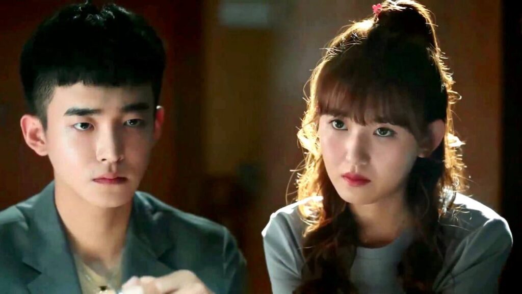 يتم حبسها مع رئيسها المغرور في الغرفة ( الحب الصامت )