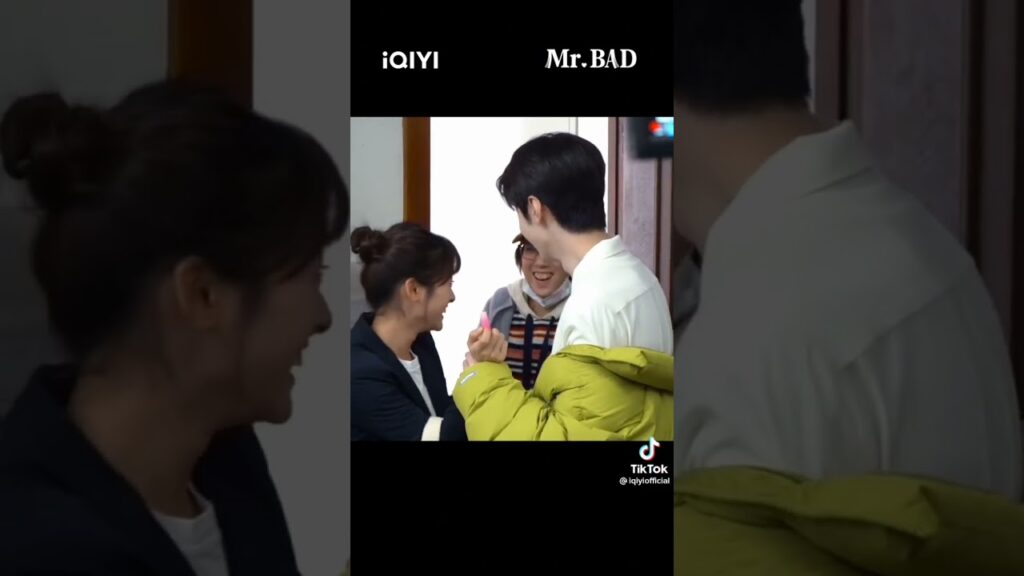 كليبات #iqiyiarabic #shorts #shortsvideo #mrbad #عفريت_قصتى #allenren #liqin #thousandyearsforyou