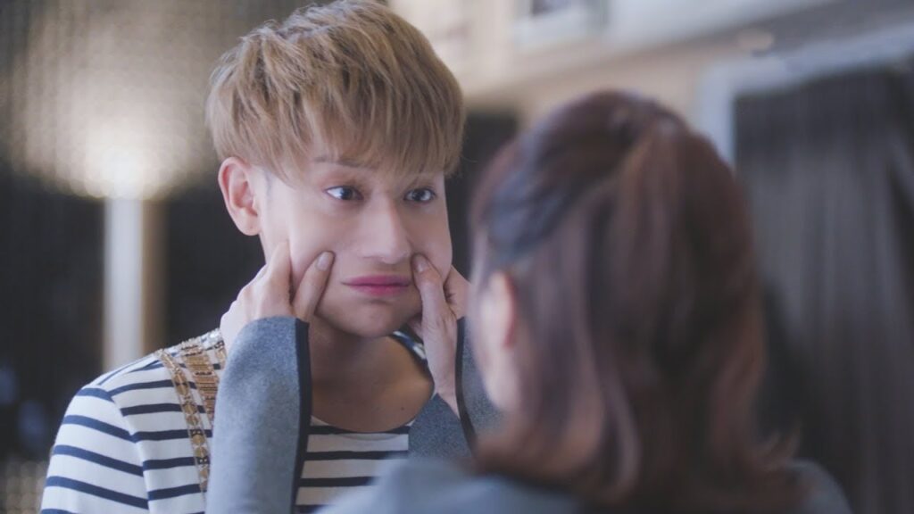 تستقيل من أجل البقاء معه مشهد من المسلسل الرومانسي الموسيقي "ألمع نجم في السماء" مترجم