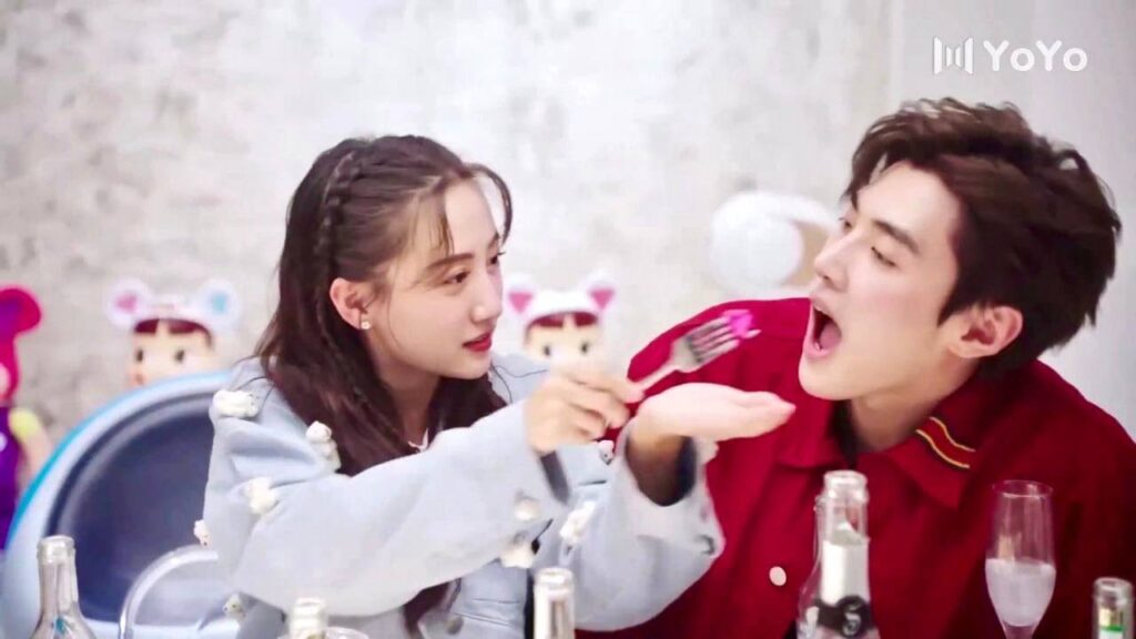 يريدها ان تطعمـه امام اصدقائهم ( على وشك الشهرة ) يريدها ان تطعمـه امام اصدقائهم ( على وشك الشهرة )