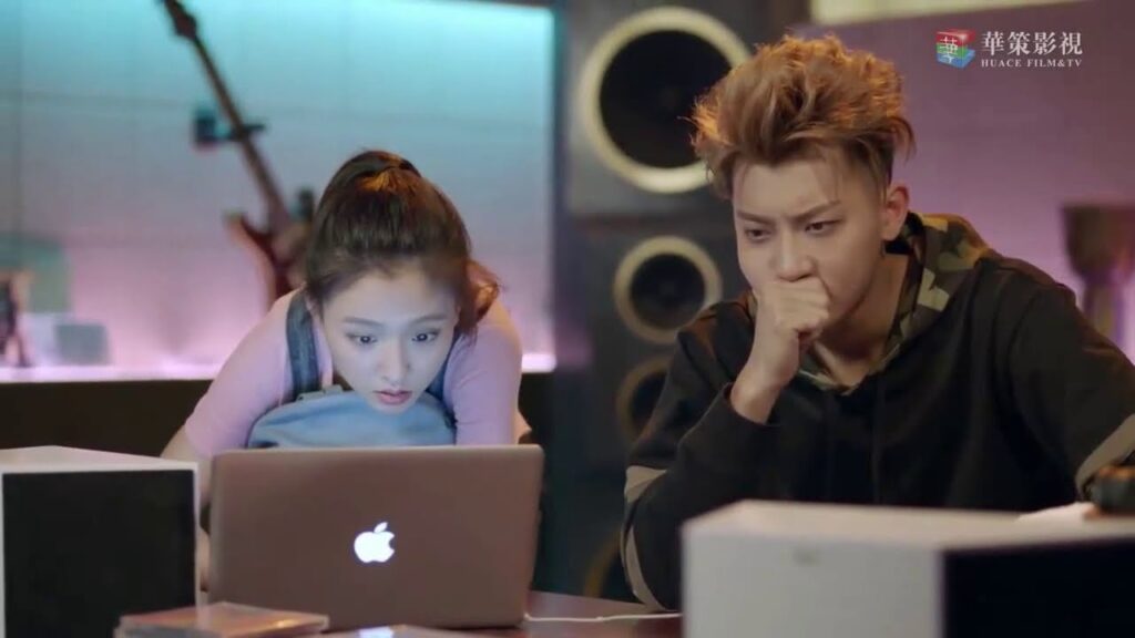 عندما يسيء المدير لحبيبتي! مشهد من المسلسل الرومانسي الموسيقي “ألمع نجم في السماء” عندما يسيء المدير لحبيبتي! مشهد من المسلسل الرومانسي الموسيقي "ألمع نجم في السماء"