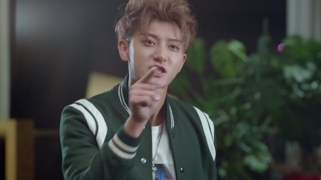 أنت الأعظم! لماذا تشكك بنفسك؟ | مشهد من المسلسل الصيني “ألمع نجم في السماء” أنت الأعظم! لماذا تشكك بنفسك؟ | مشهد من المسلسل الصيني "ألمع نجم في السماء"