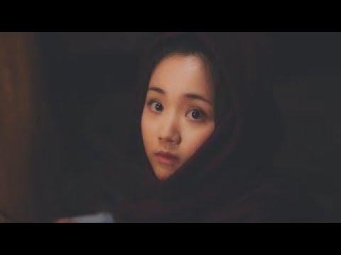 بعد طردها من المنزل المشاكل تلاحقها مشهد من المسلسل الرومانسي التاريخي حب رومانسي A Love So Romantic