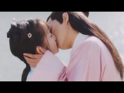 أول قبلة من السيد الشاب مشهد من المسلسل الرومانسي التاريخي"حب رومانسي"| A Love So Romantic"  مترجم