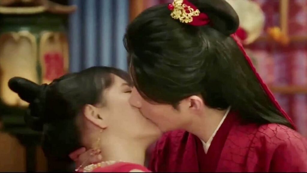 تثمل فتقوم بخلع ملابسها ويفقد السيطرة ( اعادة كتابة القدر )