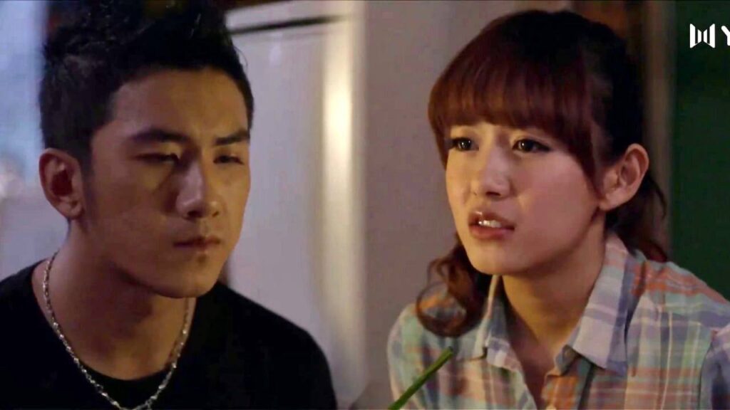 تناولي من يـدي , احب مشاهدتكِ و انتي تأكلين ( قوة الحب )