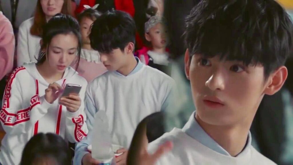 يفسد موعدها , بسبب فضحيـتها مع شاب اخر ( تزلج في الحب )