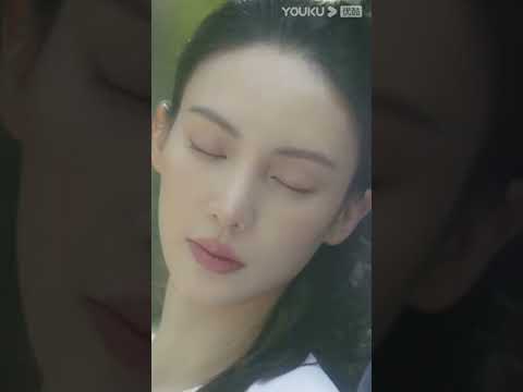 "الوقوع في حبك"｜القبلة الأولى الحلوة تحت الشجرة بين روه نا ودوان يوي تشنغ｜YOUKU