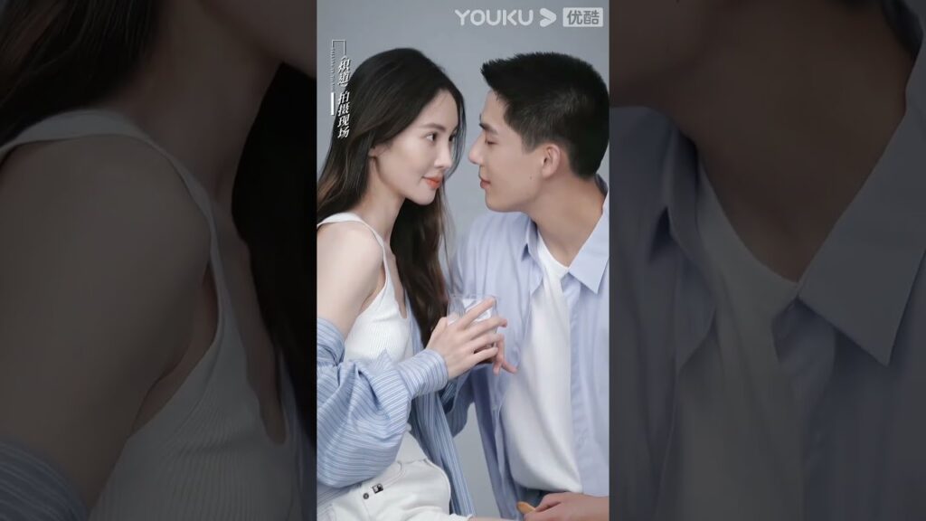 “الوقوع في حبك”|الأزواج الحلو يأكلون نفس ملف تعريف الارتباط معًا!|YOUKU "الوقوع في حبك"|الأزواج الحلو يأكلون نفس ملف تعريف الارتباط معًا!|YOUKU