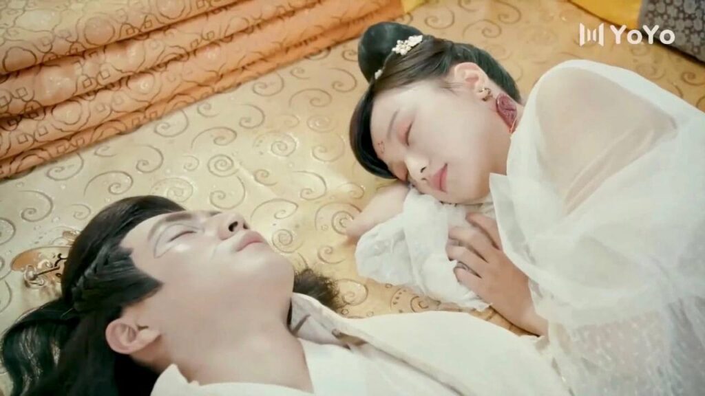 يستيقظ من النوم فيجدها نائمة بين احضانه❤️( قدري العزيز )