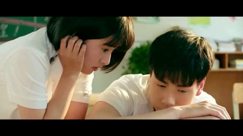 اذ قلت أنني أريد أن أمسح عرقك فقط، هل ستصدقني ؟ مثلت حب يجمع أبطال المسلسل المدرسي "حب جميل"