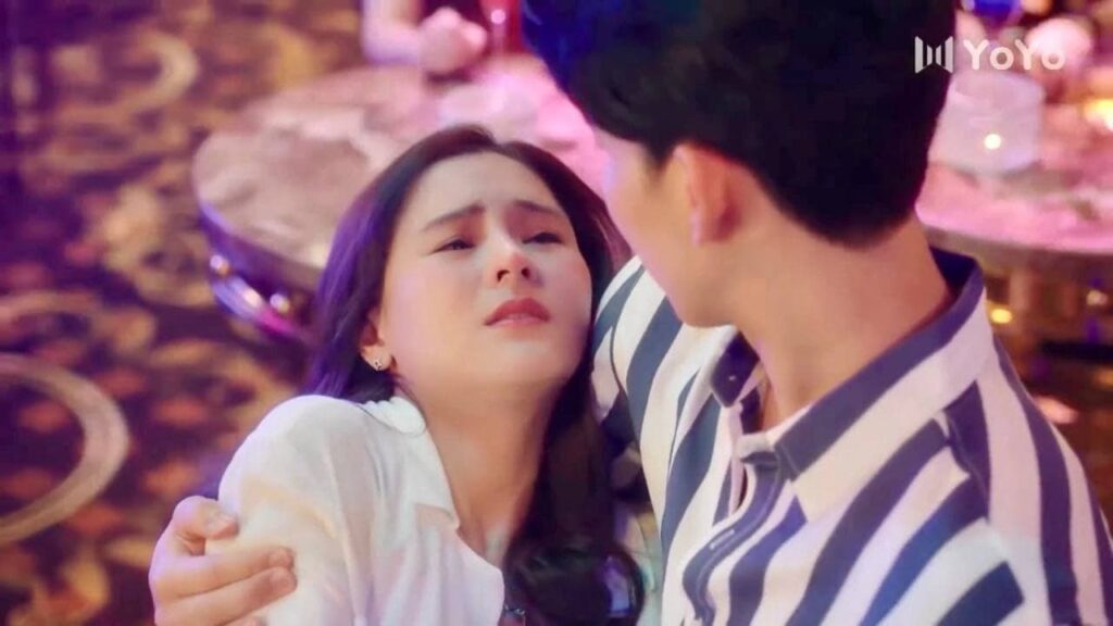 تثـمل و تقع بين احضانه فتقرص خدوده لانها تعتقد بانه خيال ❤️ ( وضع التشغيل ) تثـمل و تقع بين احضانه فتقرص خدوده لانها تعتقد بانه خيال ❤️ ( وضع التشغيل )