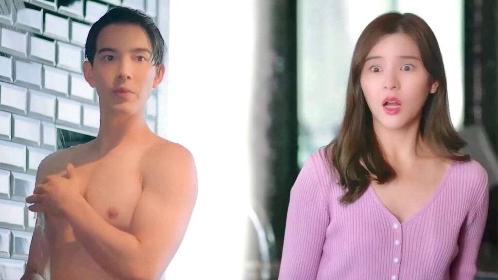 تدخل عليه وهو يستحــم فتقوم بالتغزل به  ❤️😍 ( وضع التشغيل )