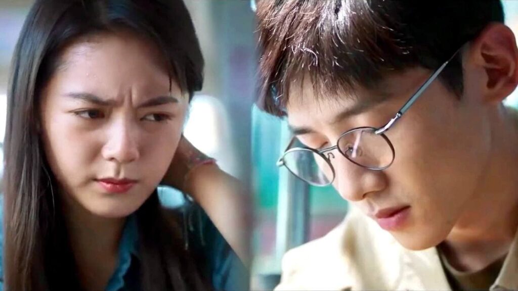 يحاولان انقاذ الحافلة من الانفجار ولا احد يصدق بهما ( العودة ) يحاولان انقاذ الحافلة من الانفجار ولا احد يصدق بهما ( العودة )