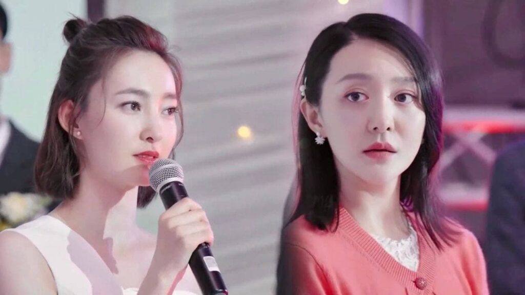 تقف على المنصة بكامل جمالها وتتمنى السعادة لحبيبها الخائن🔥😍 ( محظوظ بلقائك )