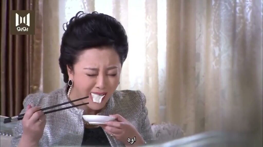 تضع زوجة الابن حجر في طعام عمتها وتكسر سنها 💔 (سر الزوجة )