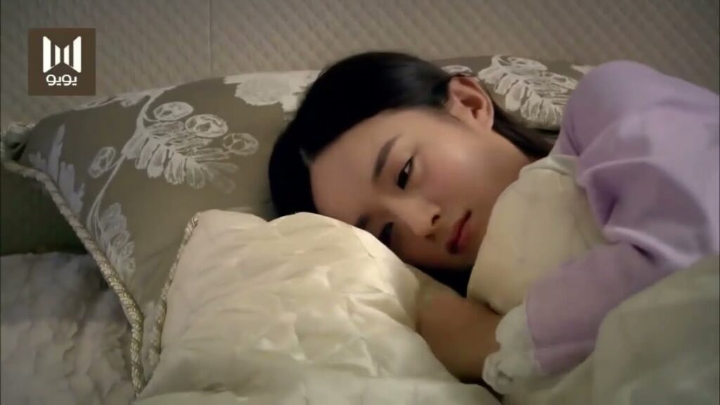 تقوم والدته بطرده من غرفته لان زوجته حامل 💔😭 ( سر الزوجة )