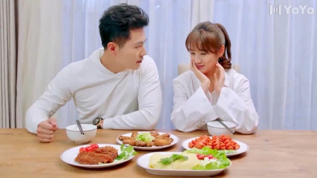 يدللها و يعيش مع حبيبـته ايام كالـزوجين الحديثي الزواج ❤️💋 ( تذكرني )