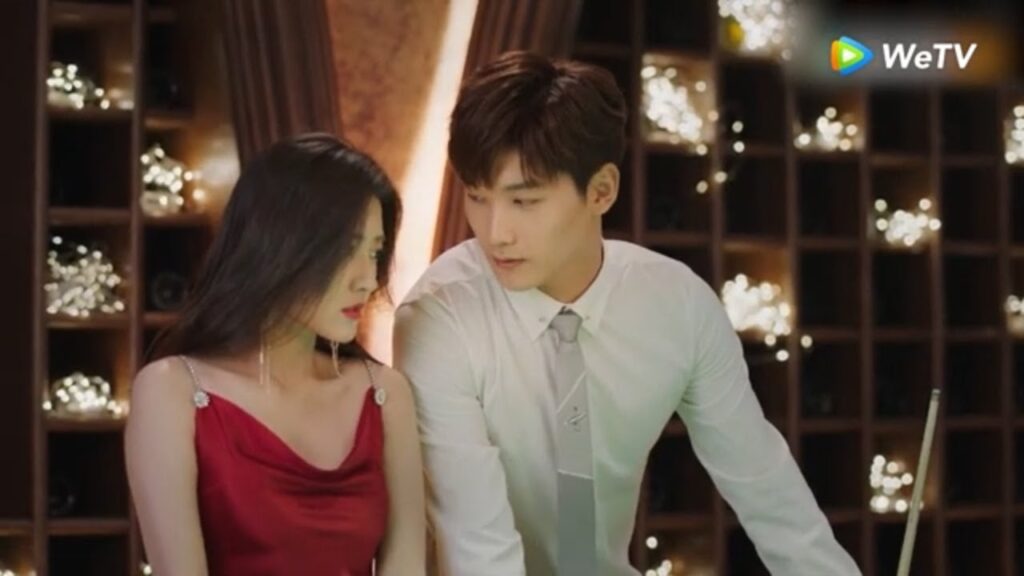 ساعدها في الانتقام من حبيبها السابق | مسلسل "أنت قدري" | WeTV