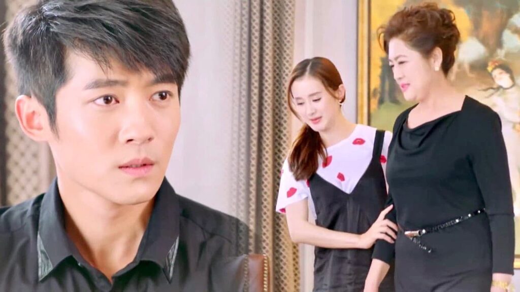 لا يعرف كيف يتصررف معها وهي تحاول التقرب من والدتـه المريضة 💔 ( تذكرني )