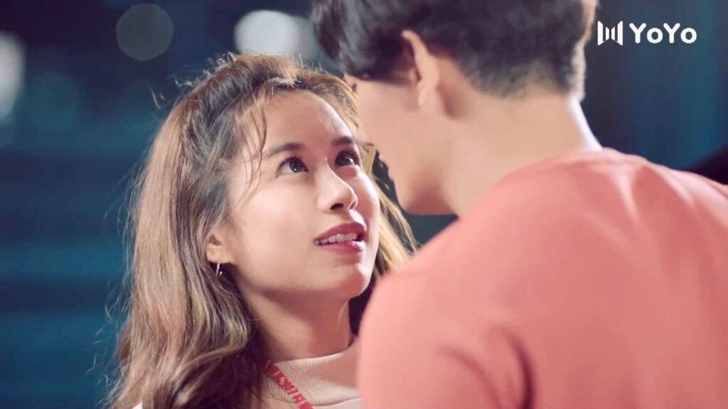 يريدها ان تذهب معه في موعد لكنه ترفض فتقرر اخذه معها اللى منزلها ❤️ ( انتي جميلة )