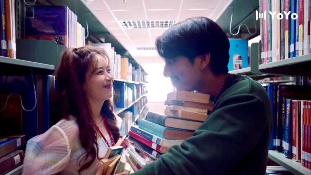 تكتشف بان صديقها هو الكاتب المشهور الذي تحبـه ❤️ ( انتي جميلة )