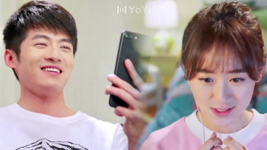 يتصرف ببرود امامها لكنه يراقب بثها سرا ❤️😍 ( تذكرني ) يتصرف ببرود امامها لكنه يراقب بثها سرا ❤️😍 ( تذكرني )