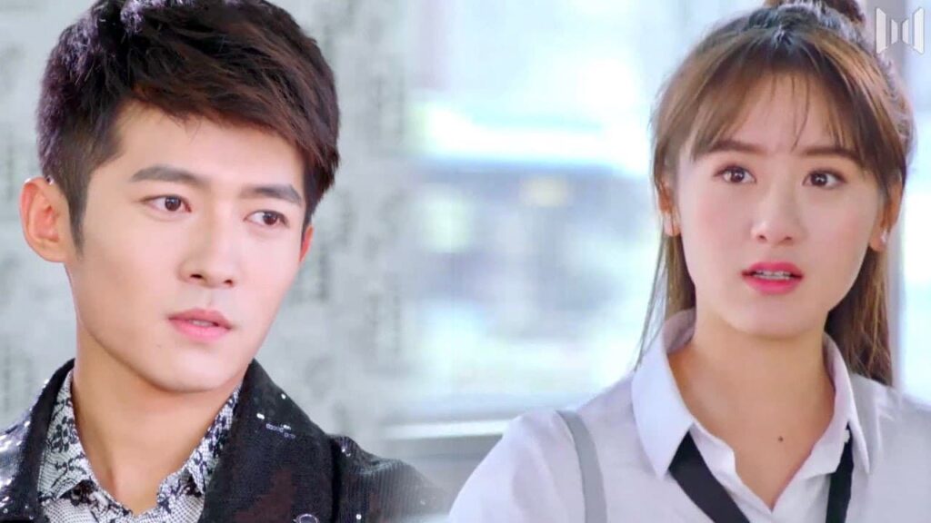 يحرج مساعدته ويجعلها ترقص على العمود امامه 😱❤️ ( تذكرني )