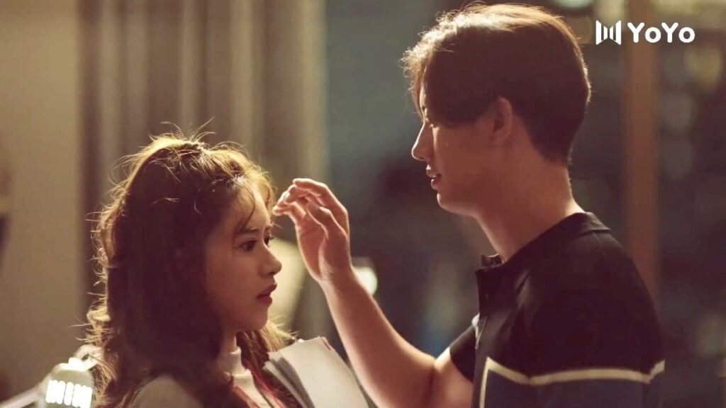 يفقد السيطرة على نفسه امام الفتاة التي يحبها ❤️ ( انتي جميلة )