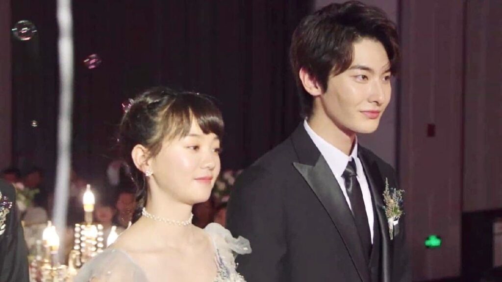 تمشي مع حبيبها السابق على ممر الزواج معا 💔😭 (نهر يجري خلاله )