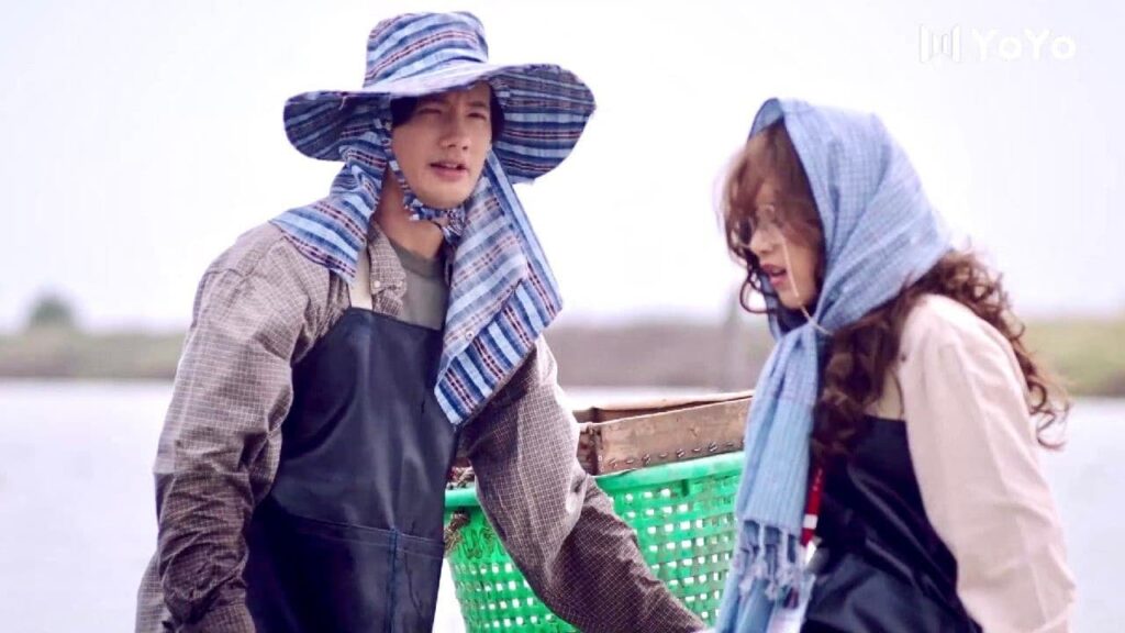 تحول الرئيس الانيق المتعجرف الى فلاح مثير للسخرية  💔😂( انتي جميلة )