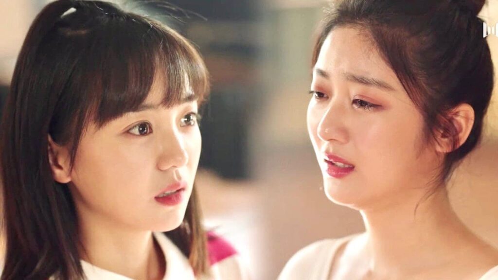 تكتشف بان صديقتها تحب حبيبها سرا 💔 ( نهر يجري خلاله )