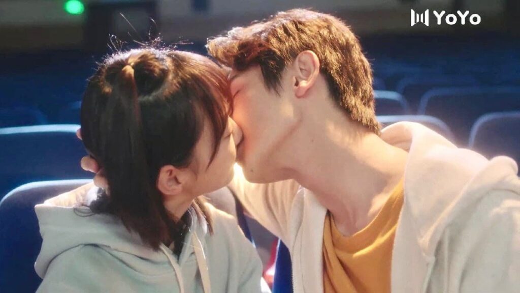 لن اجعلك تبكين سأجعلك سعيدة معي دائما ❤️😍 ( نهر يجري خلاله )