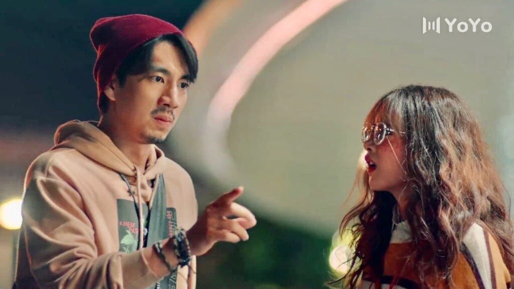 يخبرها بانه عندما اوصل الرئيس المتعجرف الى شقته راى فيها فتاة جميلة 😱❤️ ( انتي جميلة )