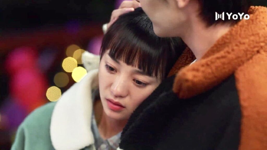 سأقرضك كتفي بالمجان ابكي لاخر مرة وانسي حبكِ له 💔😭 ( نهر يجري خلاله )