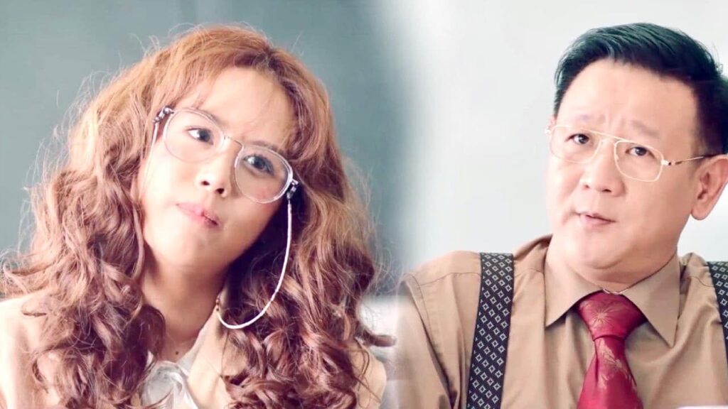 تخبرهم في مقابلة العمل بانها بطة متعددة المواهب,لكن جميع الشركات اغلقت بعد توظيفها ( كانت جميلة)