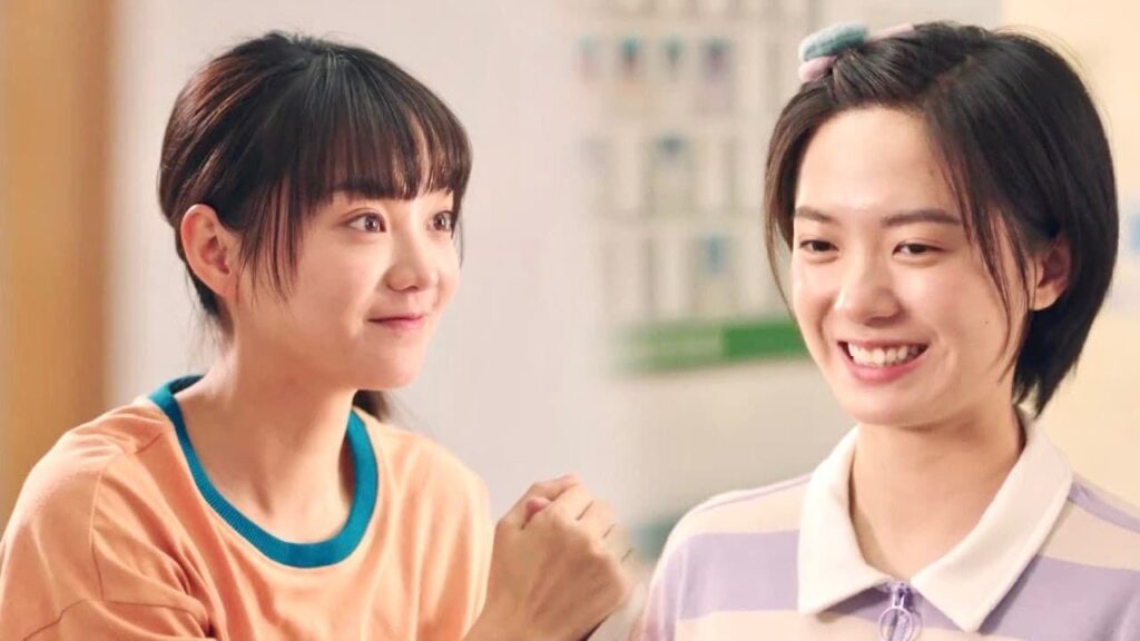 تطلب من صديقتها ان تتوقف الاهتمام بالشاب وان تجعله هو من يريدها ❤️ ( نهر يجري خلاله )