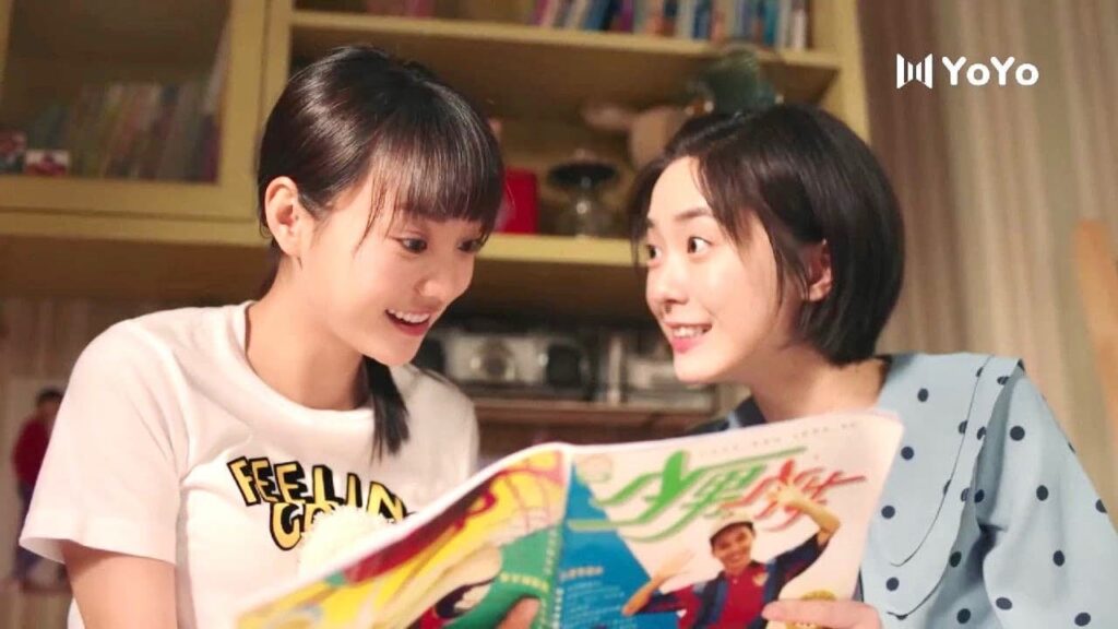 تتعلم خطوات المواعدة مع صديقتها قبل دخول الجامعة ❤️😍 ( نهر يجري خلاله )