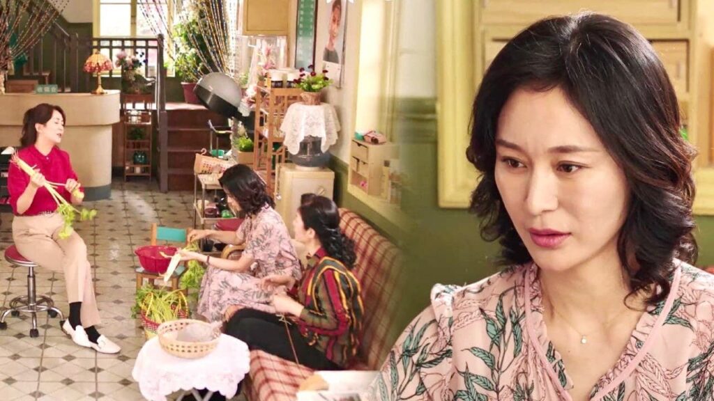 تشكي عن حال ابنها الى نساء الحــي 💔😭 ( نهر يجري خلاله )