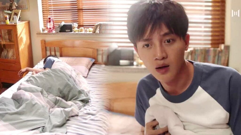 يحاولون اسعاد صديقهم الحزين ويهجمون على غرفتـه في الصباح الباركر 😂❤️ ( نهر يجري خلاله )