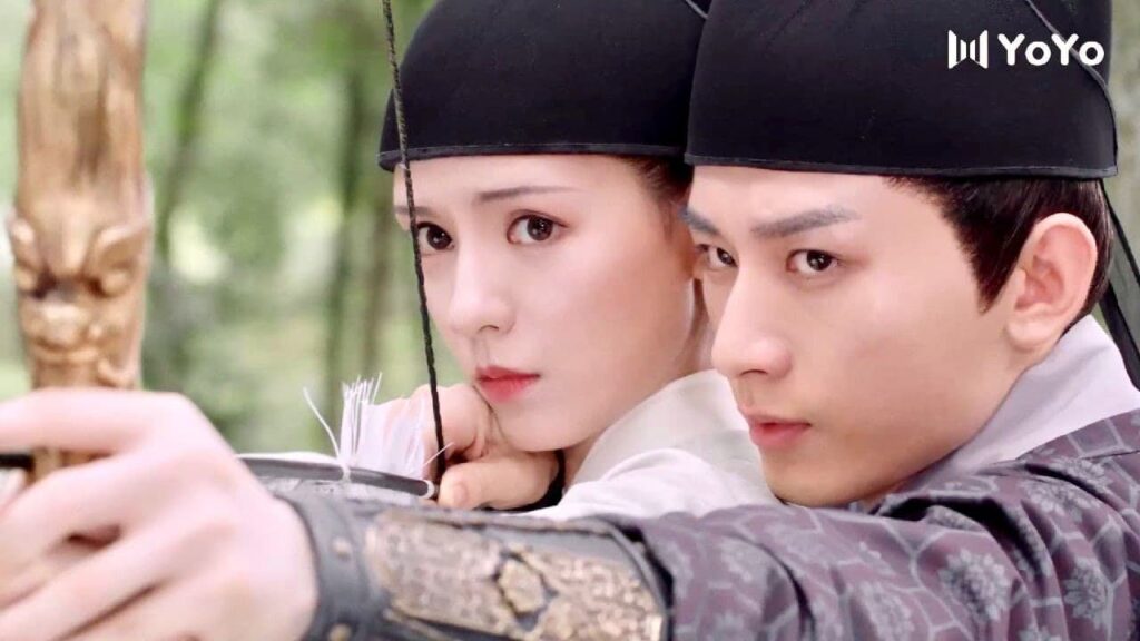 يقوم الامبراطور بتعليم مساعدته الرمايــة امام الخدم ❤️😍 ( كوني بجانبي )